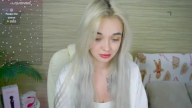 Snapshot of Ashley_S chatting on 02.06.25 Ashley S online show from 02.06.25