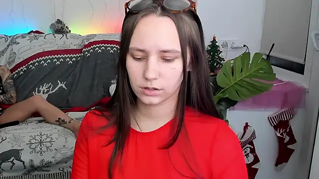 HotCaramellsTV online show from 12.26.24