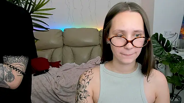 HotCaramellsTV online show from 03.08.25