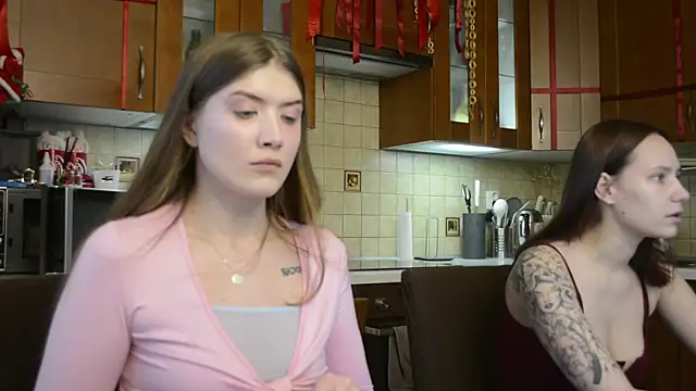 HotCaramellsTV online show from 02.01.26