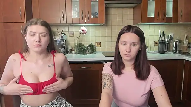 HotCaramellsTV online show from 05.19.26