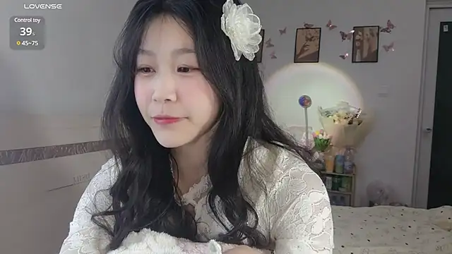 Luminous163 online show from 02.23.25