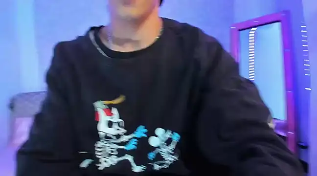 Snapshot of Kerverr_ chatting on 03.07.25 Kerverr online show from 03.07.25