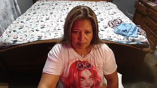 Snapshot of CANDYSWEET51 chatting on 03.15.25 CANDYSWEET51 online show from 03.15.25