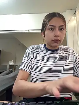 Im sophia1 online show from 12.28.24