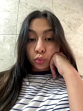 Im sophia1 online show from 10.30.25