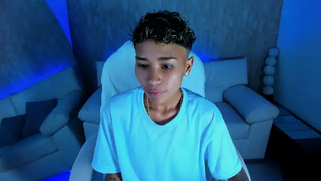 Snapshot of nova_sex01 chatting on 10.05.25 nova sex01 online show from 10.05.25