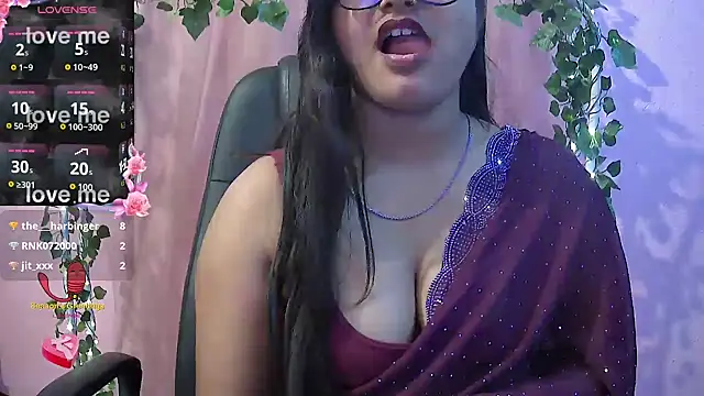 Snapshot of Pari-new chatting on 02.03.26 Pari-new online show from 02.03.26