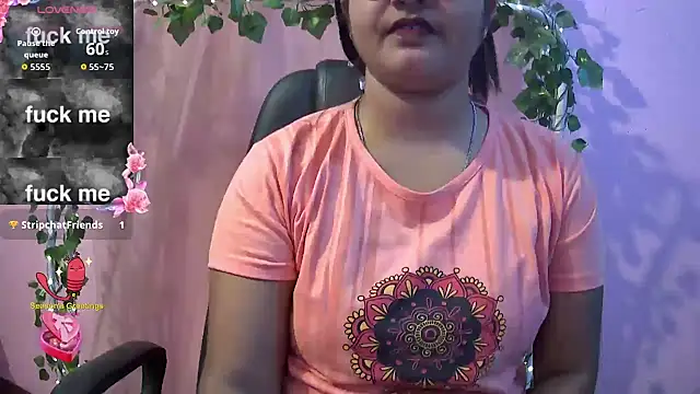 Snapshot of Pari-new chatting on 02.14.26 Pari-new online show from 02.14.26