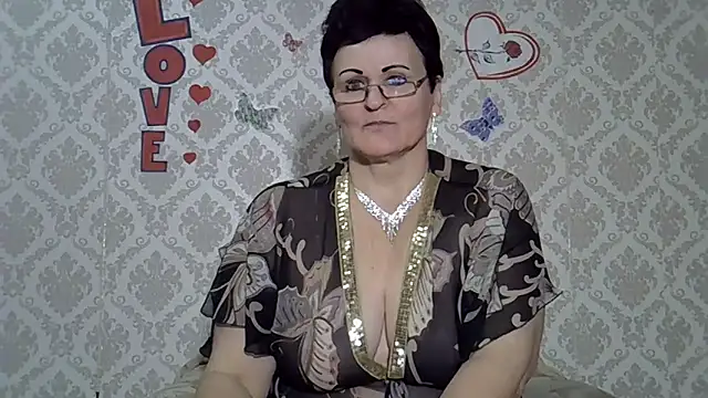 Snapshot of PaulaGolden chatting on 12.08.24 PaulaGolden online show from 12.08.24