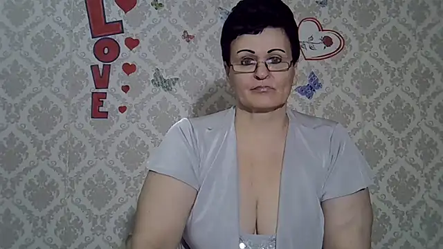 Snapshot of PaulaGolden chatting on 01.29.25 PaulaGolden online show from 01.29.25