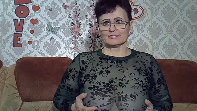 Snapshot of PaulaGolden chatting on 02.25.26 PaulaGolden online show from 02.25.26