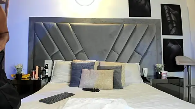 brenda nova18 online show from 03.23.26