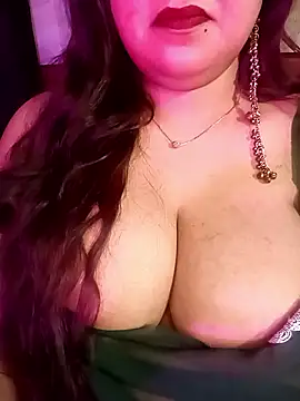 Snapshot of Suhanakhan00 chatting on 05.02.26 Suhanakhan00 online show from 05.02.26
