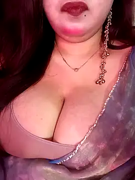 Snapshot of Suhanakhan00 chatting on 06.20.26 Suhanakhan00 online show from 06.20.26