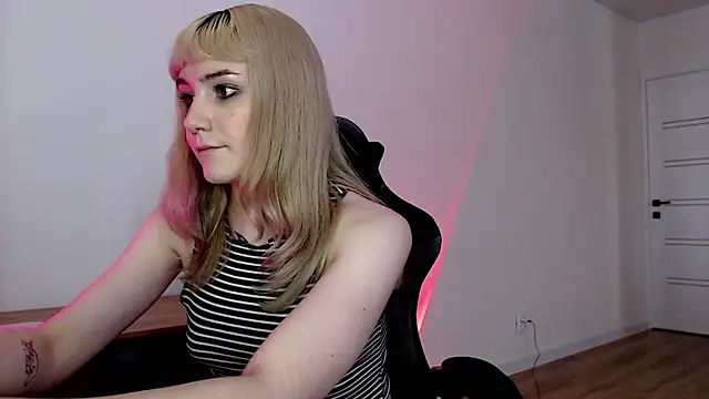 Princess Shy    online show from 03.04.25