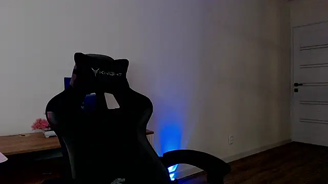 Princess Shy    online show from 03.12.25