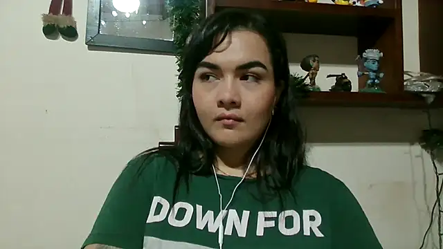 Snapshot of Babe-sofi chatting on 10.14.25 Babe-sofi online show from 10.14.25