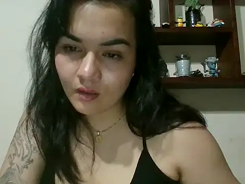 Snapshot of Babe-sofi chatting on 10.31.25 Babe-sofi online show from 10.31.25