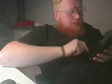 Snapshot of 1212lukasz chatting on 11.01.25 1212lukasz online show from 11.01.25