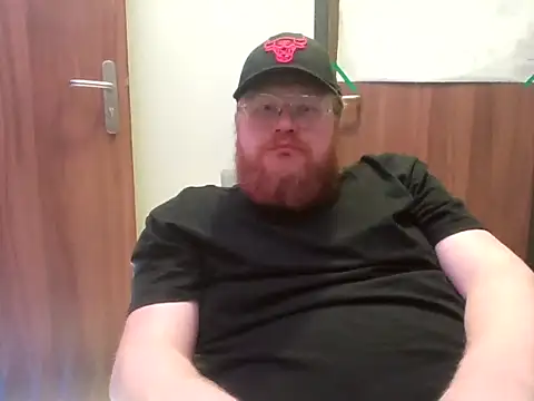 Snapshot of 1212lukasz chatting on 04.04.26 1212lukasz online show from 04.04.26