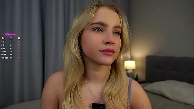 Snapshot of AftonConnett chatting on 02.14.25 AftonConnett online show from 02.14.25