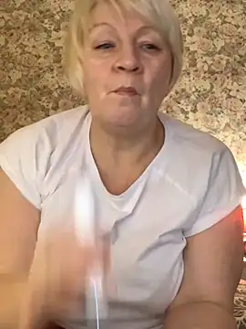 Laura Millf online show from 01.19.25