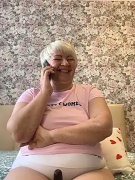 Laura Millf online show from 02.25.25