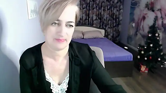 Snapshot of Hot_Girl87 chatting on 01.31.25 Hot Girl87 online show from 01.31.25