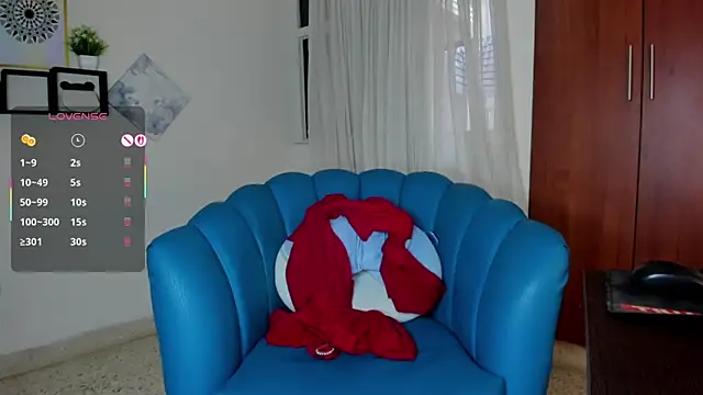 Julie Markk online show from 01.08.26