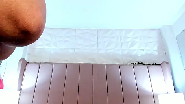 Snapshot of MollyBigBoobs12 chatting on 03.06.25 MollyBigBoobs12 online show from 03.06.25