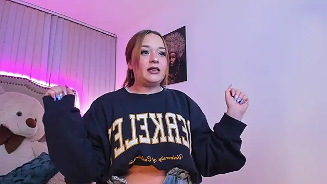 Snapshot of Valentina_Se chatting on 01.10.25 Valentina Se online show from 01.10.25