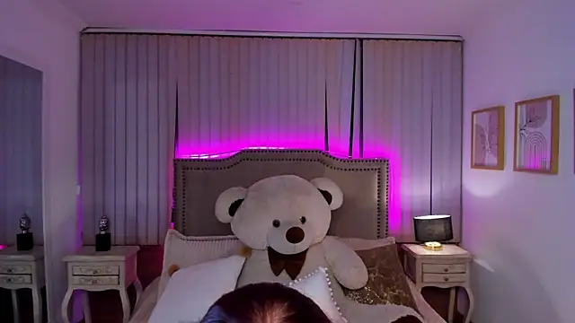 Snapshot of Valentina_Se chatting on 01.31.25 Valentina Se online show from 01.31.25