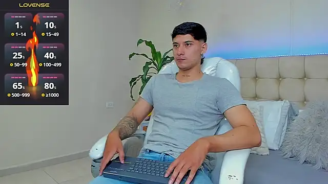 Damian23   online show from 02.01.25