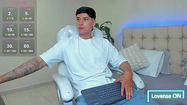 Damian23   online show from 02.02.25