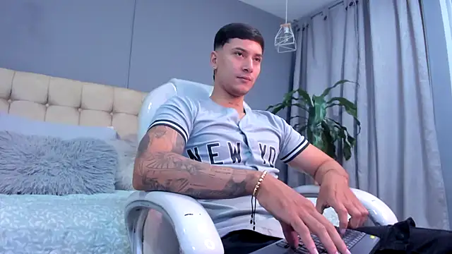 Damian23   online show from 09.20.25