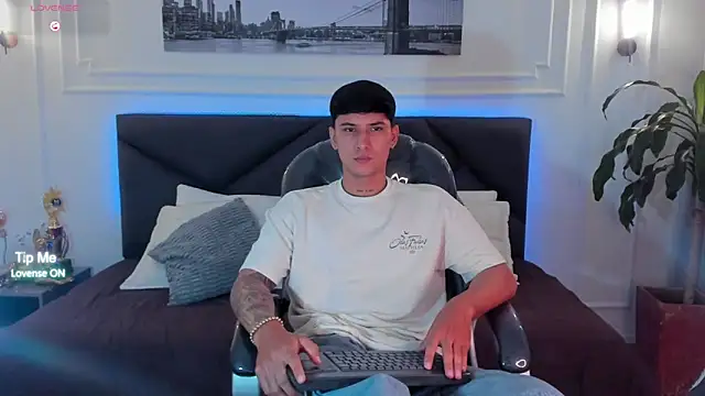 Snapshot of Damian23__ chatting on 03.21.26 Damian23 online show from 03.21.26