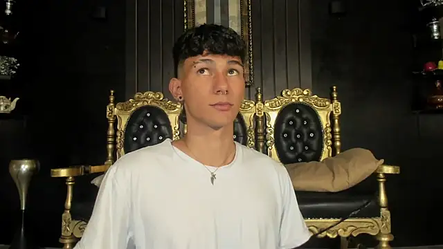 Snapshot of Alexx_tc chatting on 12.06.24 Alexx tc online show from 12.06.24