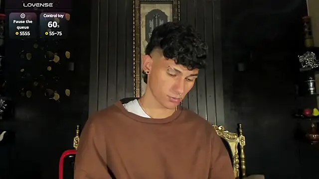 Snapshot of Alexx_tc chatting on 12.06.24 Alexx tc online show from 12.06.24