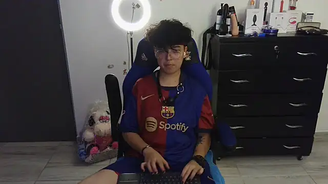 thomascooper7 online show from 02.25.25