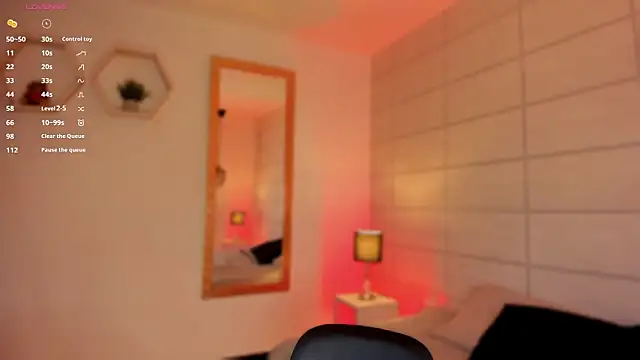 Snapshot of Christine_Laam chatting on 03.12.26 Christine Laam online show from 03.12.26