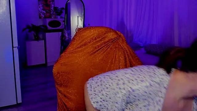 annallurings online show from 11.15.25