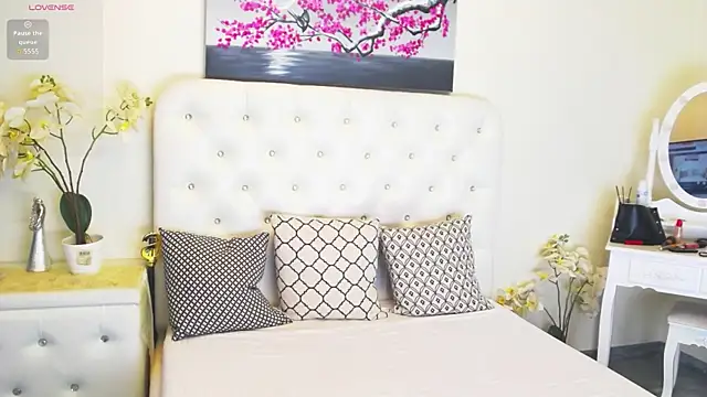 Ysabell01 online show from 04.18.26