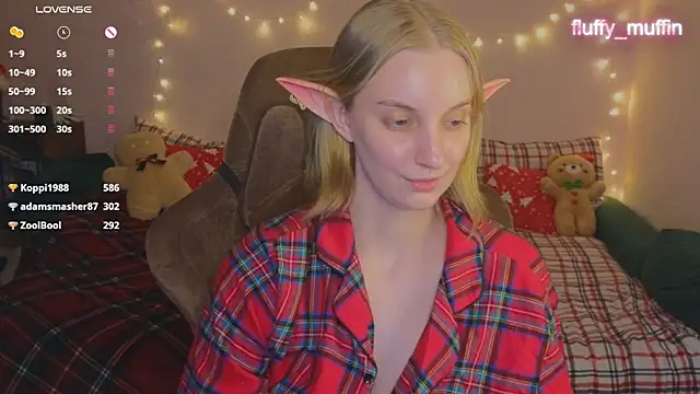 Snapshot of Fluffy_muffin_ chatting on 12.29.24 Fluffy muffin online show from 12.29.24