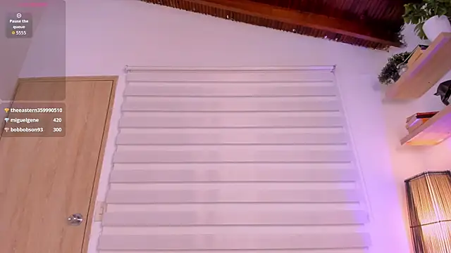 Snapshot of Milan_ebony chatting on 10.09.25 Milan ebony online show from 10.09.25