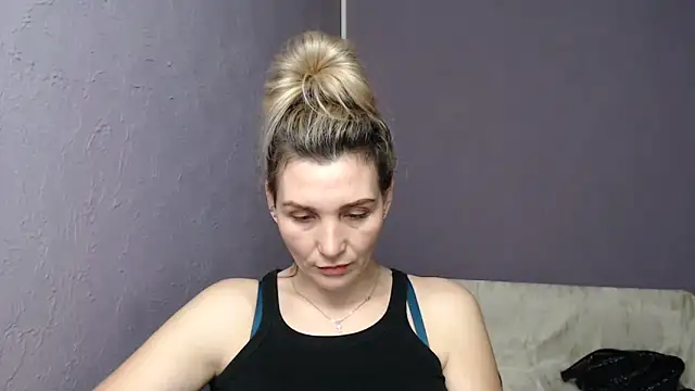 Snapshot of _sexy_lady chatting on 02.01.25 sexy lady online show from 02.01.25