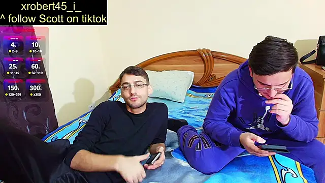 Snapshot of HungEddy chatting on 12.15.24 HungEddy online show from 12.15.24