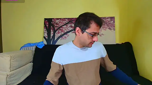 Snapshot of HungEddy chatting on 11.27.25 HungEddy online show from 11.27.25