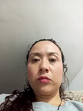 Snapshot of RenataSexy_ chatting on 02.05.25 RenataSexy online show from 02.05.25