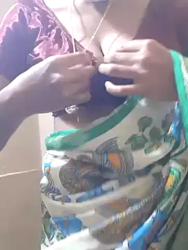 Snapshot of Jyotilakshmi chatting on 12.28.24 Jyotilakshmi online show from 12.28.24